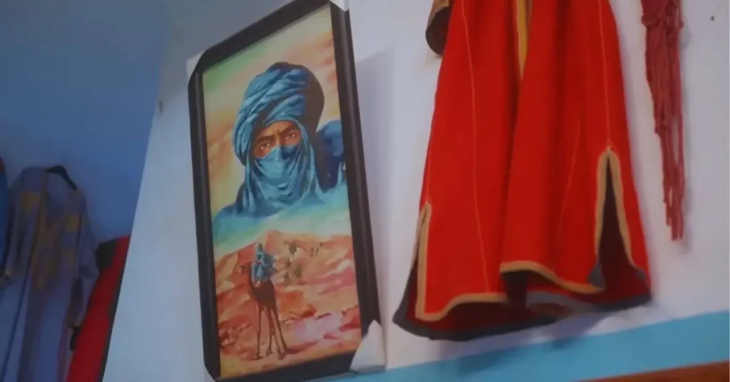 Facts about Morocco - traditional desert attire and Tuareg culture